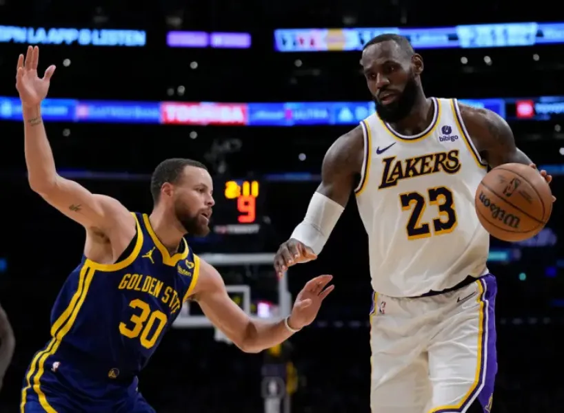 LeBron James 跟 Stephen Curry 的再次對決,讓球迷相當期待